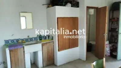 Casa Rustica en Venta en Agullent