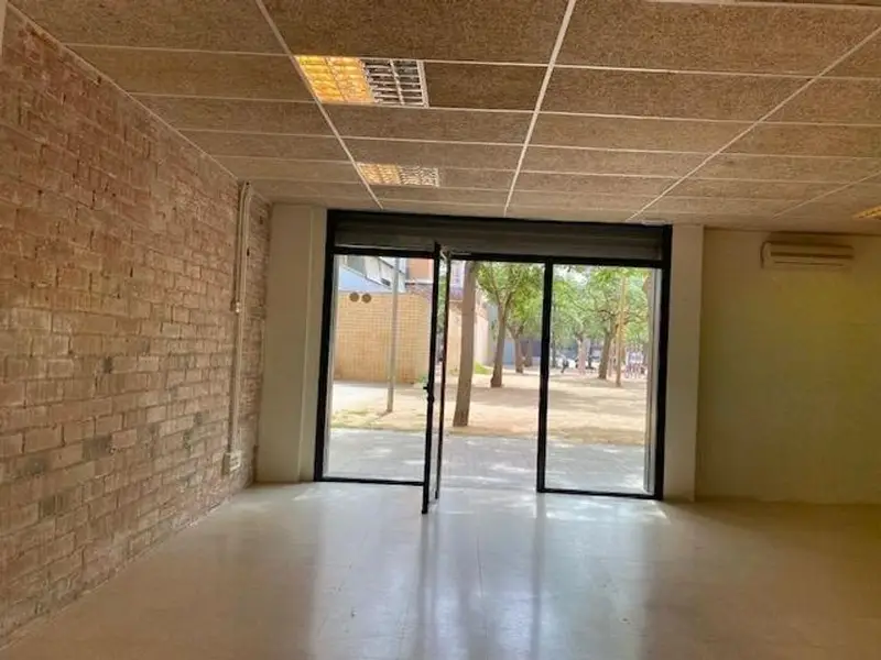 venta Local Comercial en El Poble Nou, Barcelona (661)- Globaliza