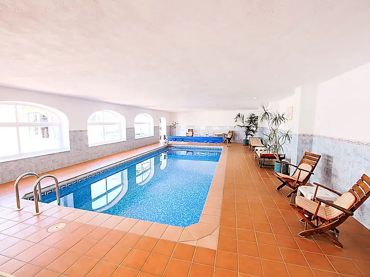 Casa-Villa de 2 Dormitorios alquiler Pegó, España