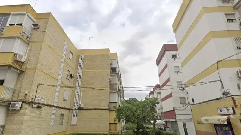 Vivienda en Sevilla Calle Comunidad Andaluza Venta al Contado
