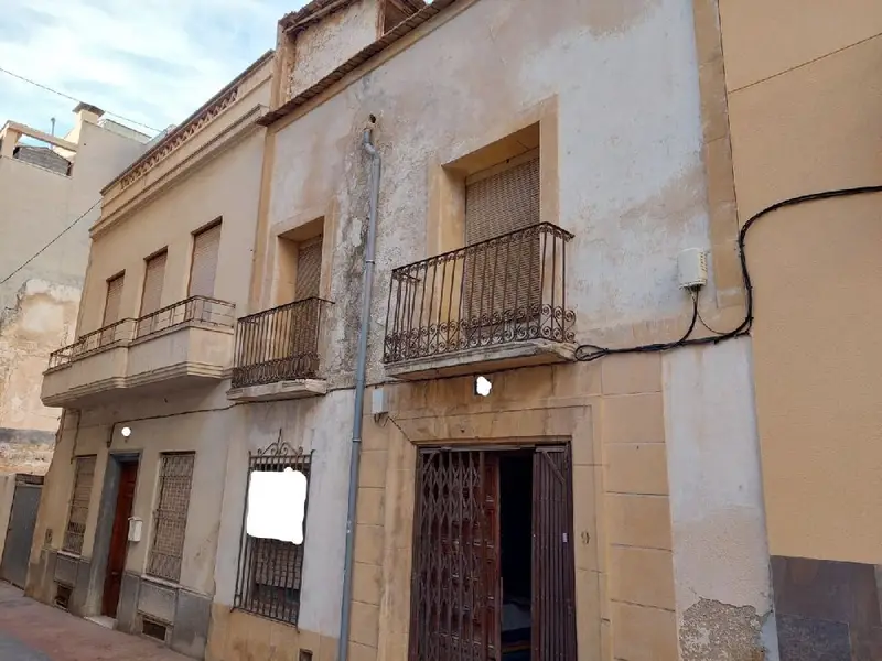 Casa en Venta Ayuntamiento Crevillent 70m2 Edificable 3 Alturas