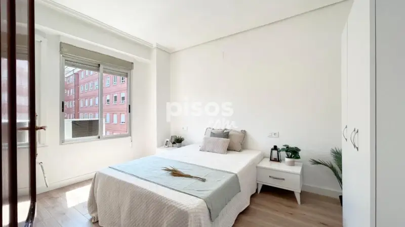 Alquiler Apartamento Castellon 3 Dormitorios Semi-Reformado