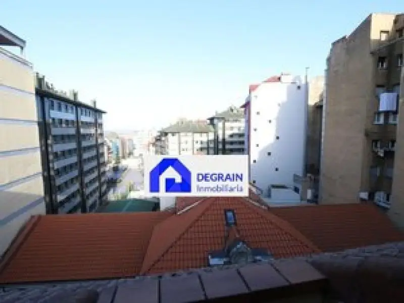 Dúplex en Oviedo Tres Dormitorios Cerca del Centro