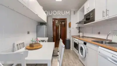 Piso en Venta en Etxebarri Centro