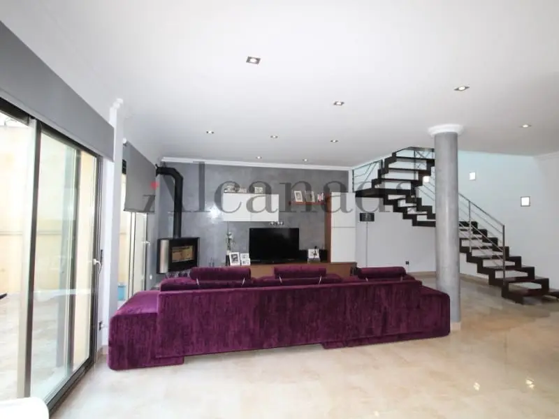 Casa Moderna en Muro Mallorca 254m2 3 Dormitorios 3 Baños Garaje