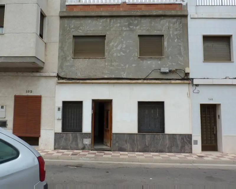 Casa Unifamiliar 175m2 5 Dormitorios 2 Baños Tavernes Valldigna