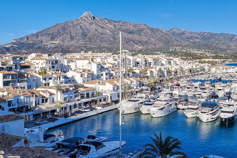 Piso de 1 Dormitorios alquiler Puerto Banus, España