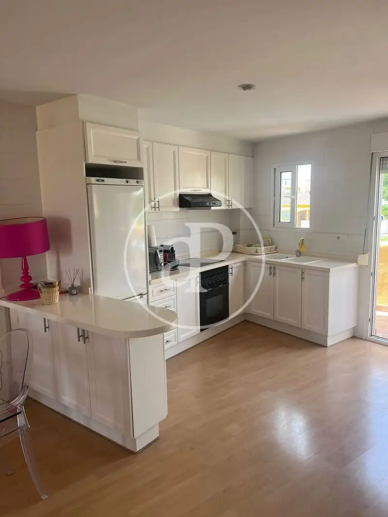 Apartamento en Alquiler Oliva Nova 4 habitaciones Cerca de la Playa