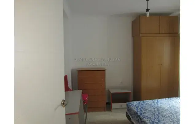 Alquiler piso 3 dormitorios 85m² Almería