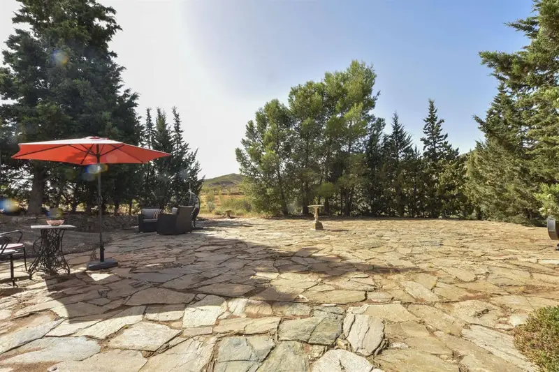 Chalet con Instalaciones Ecuestres en Lubrin Almeria