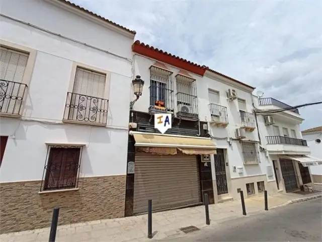 Apartamento con Local Comercial en Casariche