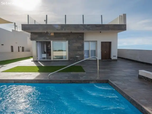 Villa Moderna en Orihuela Costa cerca de Villamartin Golf