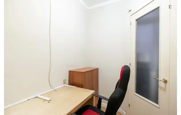 Rent 3 bedroom apartment in Barcelona