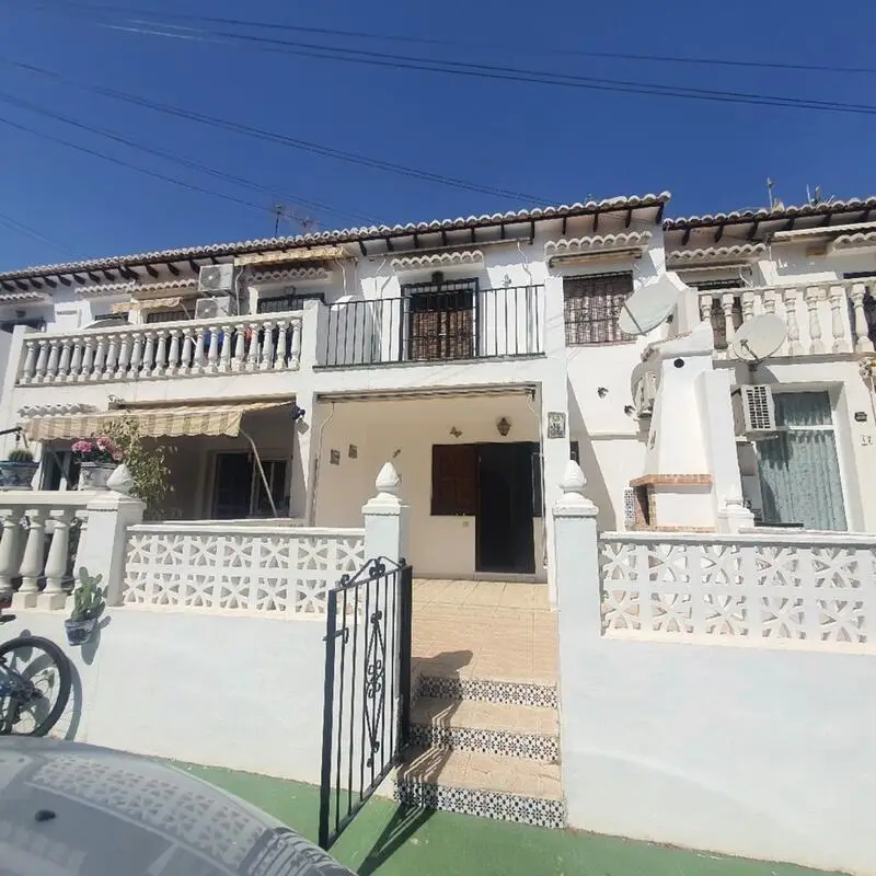 2 Cuarto Adosado en venta
Los Balcones, Alicante