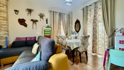 Piso en Venta en Burguillos 100m2 3 Dormitorios 2 Baños Patio