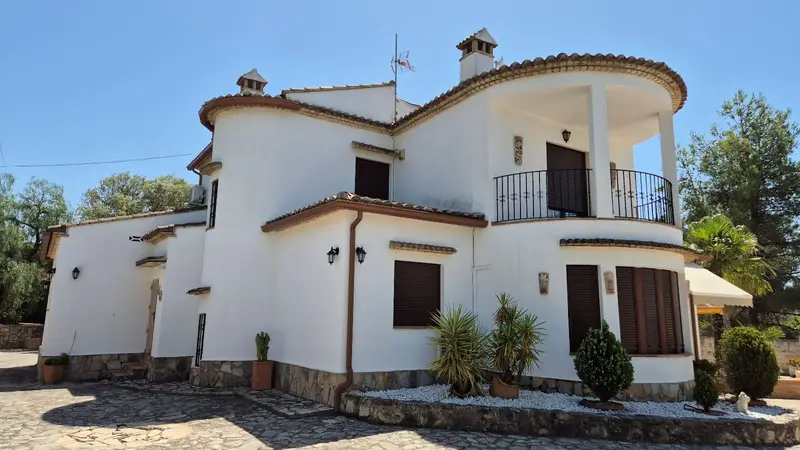 Chalet en Venta Ontinyent 836m2 Piscina Pista Tenis