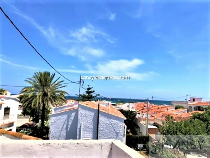 Casa en venta Denia Les Devesses 4 dormitorios 2 baños