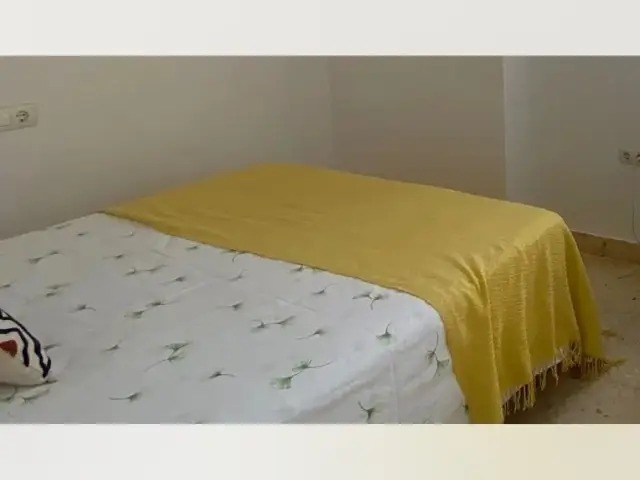 Habitación en piso compartido de 1 dormitorio en alquiler en Alicante