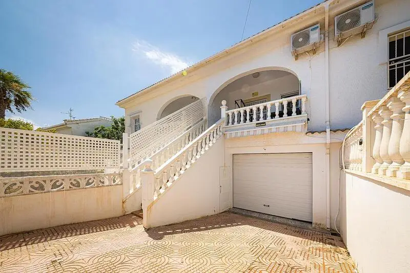 Adosado 3 Dormitorios Ciudad Quesada Piscina Solarium Garaje