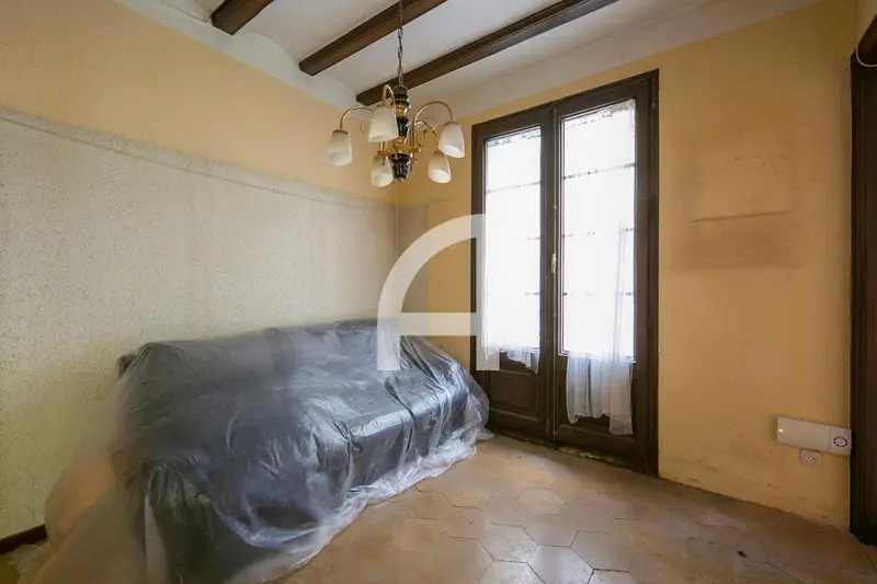 Piso en venta en Sant Antoni Barcelona cerca de Basílica de Santa María del Mar