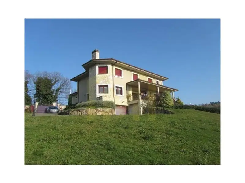 venta Chalet en Oviedo, Asturias (CH-1648)- Globaliza