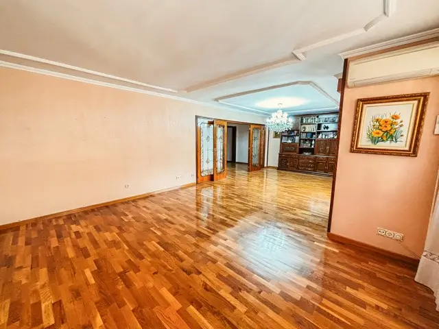 Piso de 5 Dormitorios en venta Alicante, España