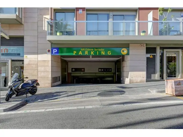 Parking en Alquiler en Barcelona con Trastero