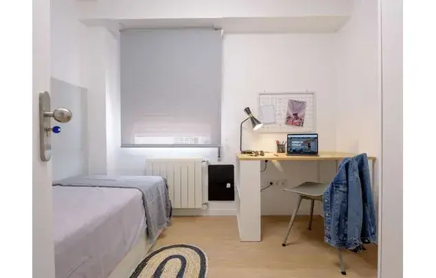 Alquiler de Habitaciones en Valencia - Piso Amueblado