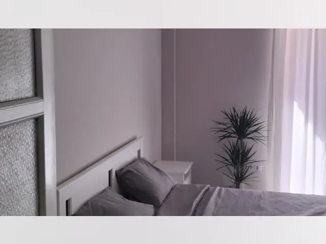 Se alquila habitación en piso de 4 dormitorios en Sant Blai, Alicante
