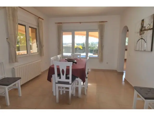 Villa 4 Dormitorios Amueblada Moraira