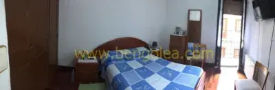 Casa adosada en venta cerca del metro de Bagatza