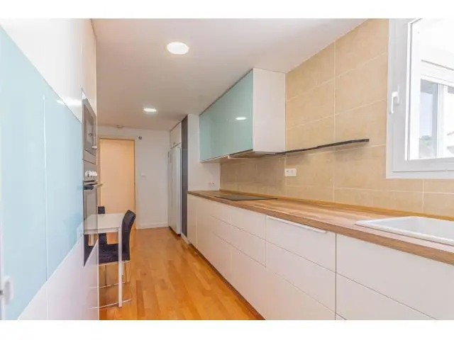 Apartamento en Alcaidesa con Vistas al Mar