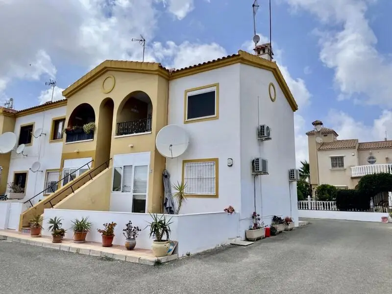 Apartamento en Venta Playa Flamenca Cerca de la Playa y Golf