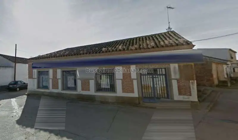 Local Comercial en Venta Palaciosrubios 114m2