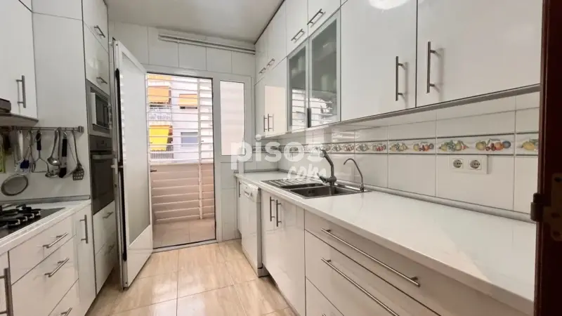 Piso en venta en Carrer de Miquel Servet, cerca de Carrer d' Edison