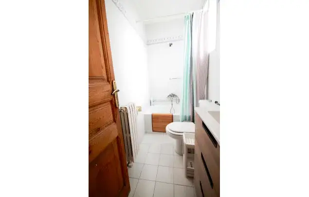 Habitaci
ón 150m
² Gran V
ia Barcelona