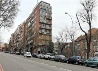 Garaje en Venta Madrid 10m2 con Ascensor