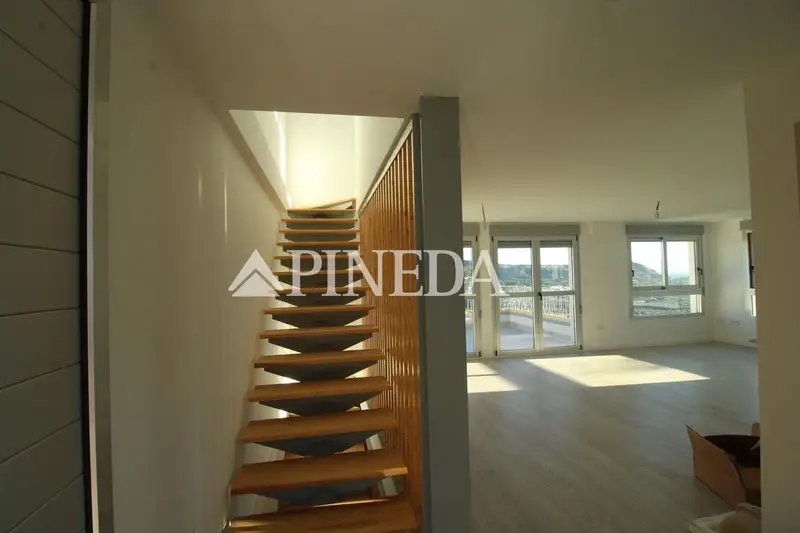 Chalet en Alquiler Gilet Valencia: 3 Plantas Piscina Terraza