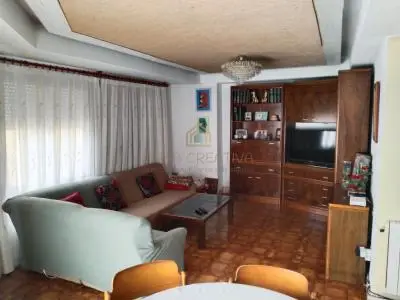 Casa Chalet en Vall d Uxo 3 plantas 3 habitaciones Garaje Terraza