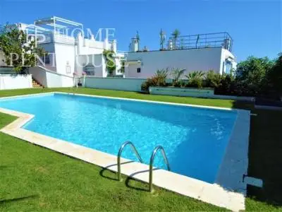 Casa Pareada en Sitges con Vistas al Mar y Piscina