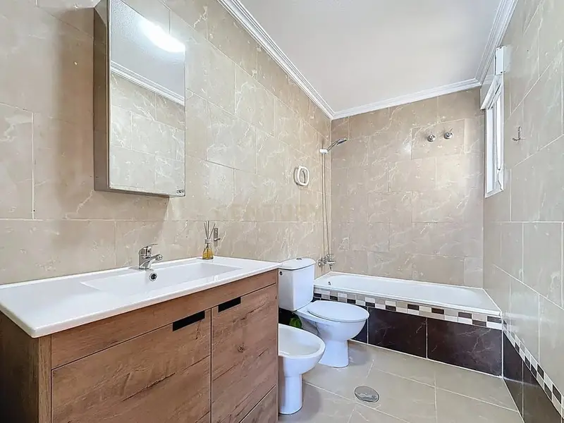 Apartamento en Orihuela Costa con Piscina y Terraza de 70m2