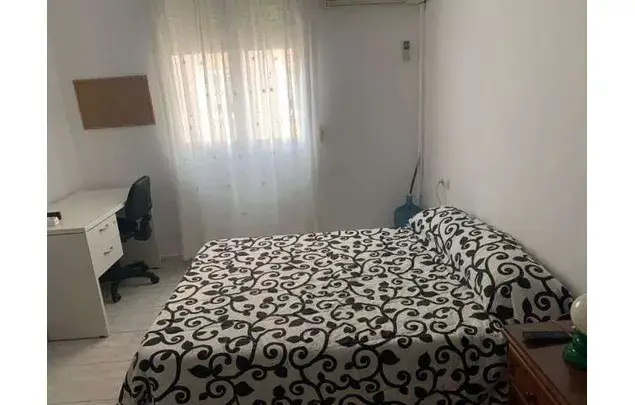 Alquiler Habitaciones 270m² Málaga Piso Amueblado