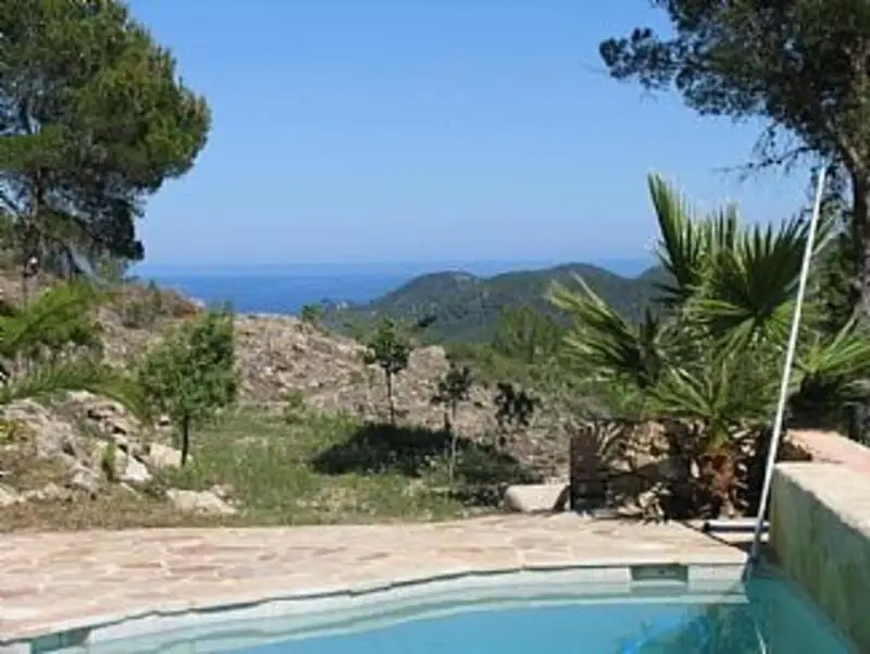 Villa de 4 Dormitorios en Alquiler a Largo Plazo en Ibiza