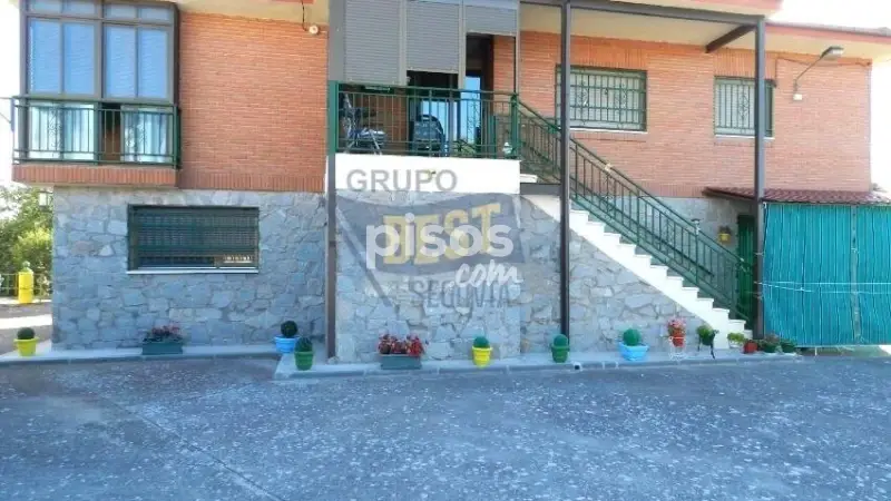 Chalet en Cabezuela Segovia 250m2 Parcela 6000m2