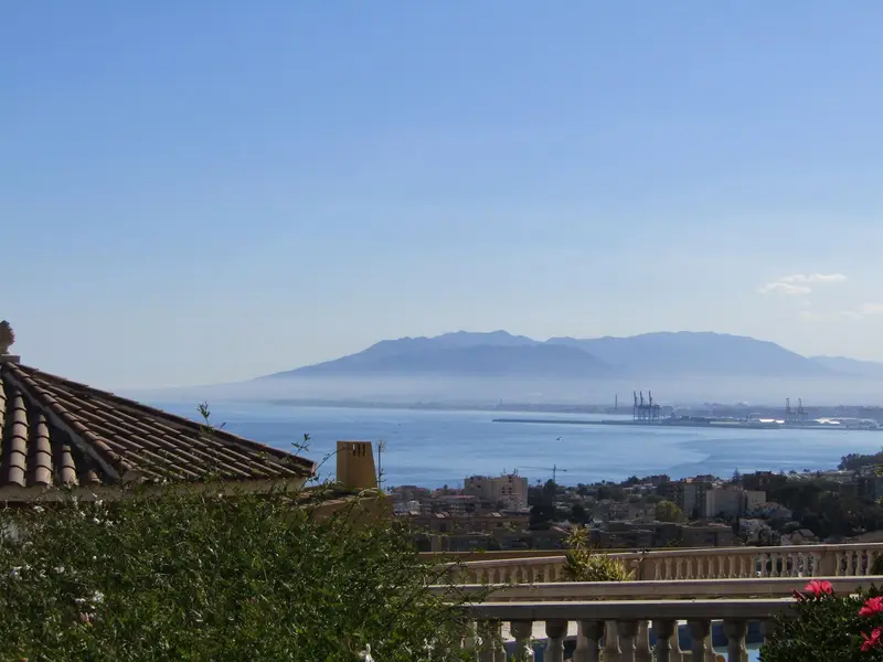 Villa de Lujo 6 Dormitorios Malaga Este Vistas al Mar