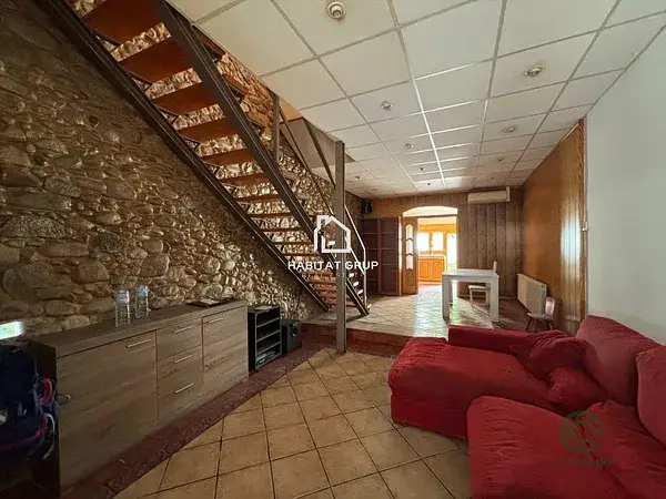 Casa en Salt con amplio patio y terraza 110m2