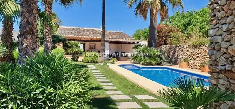 Finca Rústica Renovada cerca de Teulada y Moraira