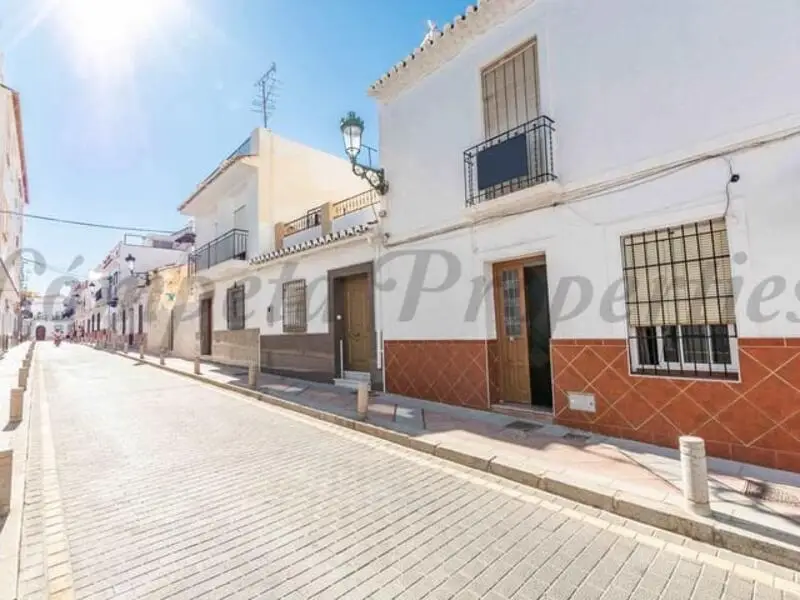 3 Dormitorios Adosado Cerca Balcón Europa Nerja