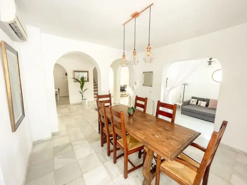 Chalet en Alquiler en Maro Malaga