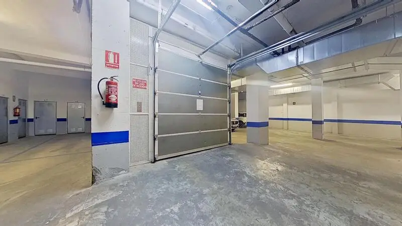 Plaza de Garaje en venta en Granada Centro